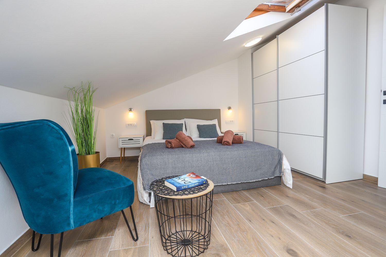 Modernes Nur 250 Meter Zum Mit Privatem Balkon, Grill, Wifi Apartment Poreč